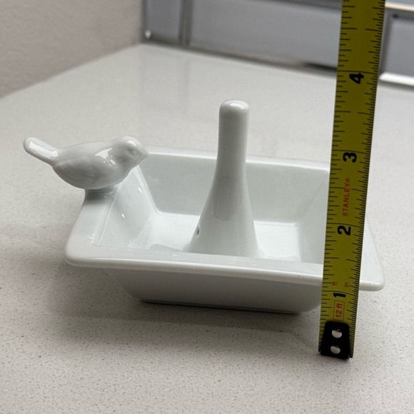 White Ceramic Porcelain Bird Ring Holder - Picture 10 of 10
